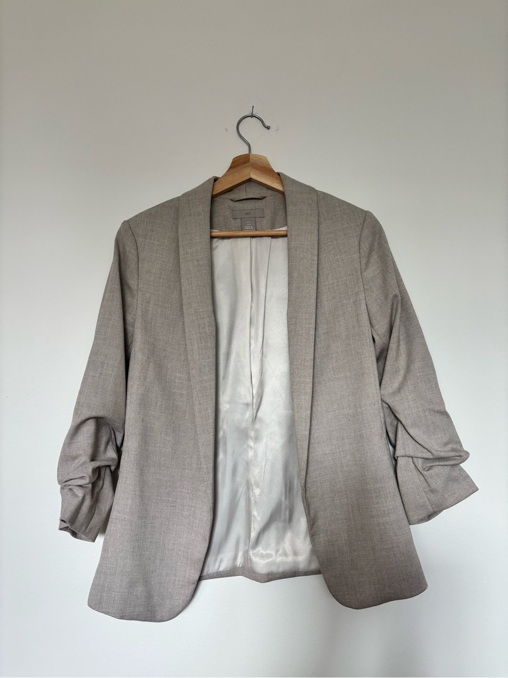 H&M Women's Open-Front Blazer in Light Taupe